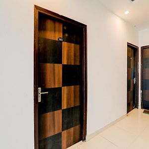 Super Collection O Kiara Guest House